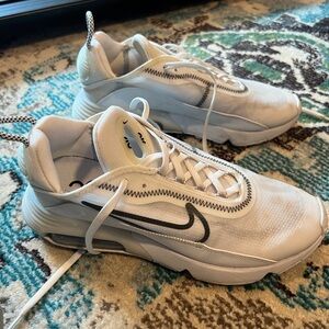 Nike Air Zoom Tempo NEXT% (White/Black)